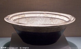 磁州窑白地黑花鱼藻纹盆