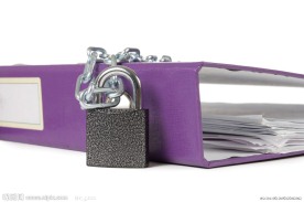 铁链锁住的文件夹保密资料