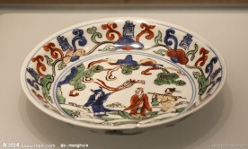 五彩仙人渡海图盘