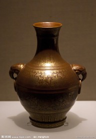 紫金釉描金缠枝花卉纹鹫衔环耳瓶