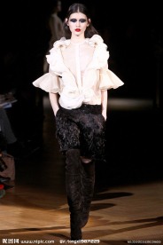 2011春夏Givenchy秀场图