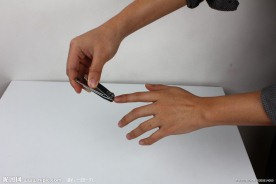 剪手指甲
