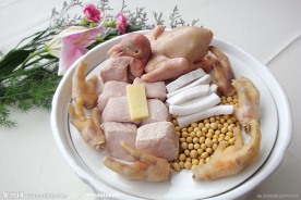椰子黄豆炖老鸽