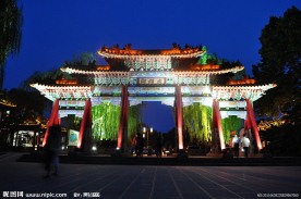 大明湖风光