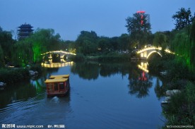 大明湖风光