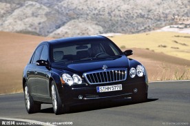 公路迈巴赫名车