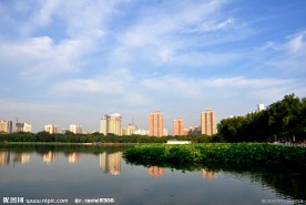 建筑倒影