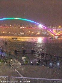 上海世博会黄浦江夜景