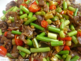 酸辣鸡杂