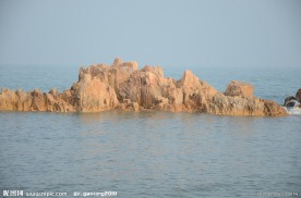 海边礁石