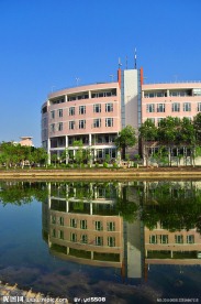 成都大学图书馆
