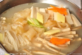 杂菌煮鱼鳔
