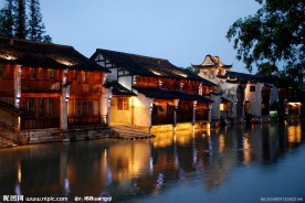 古镇夜景