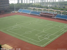 学校足球场