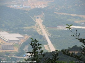 修建中的公路