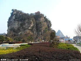 贺州广场灵峰山