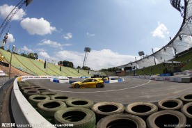 鱼眼镜头看赛车场