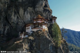 山崖寺庙