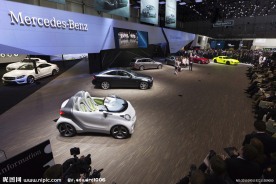 奔驰新车展览发布会