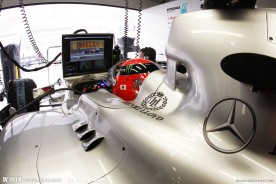 奔驰方程式赛车手