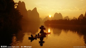漓江晚霞捕鱼