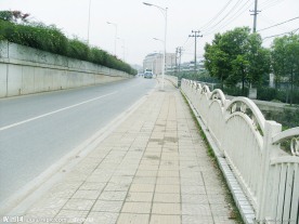 延伸的公路