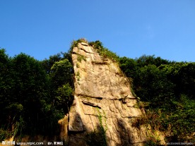 山岩