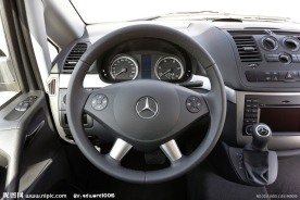 奔驰商务车方向盘