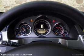 奔驰赛车脉速表