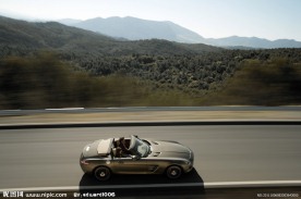 奔驰敞篷跑车特写