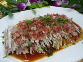 腊味粒蒸芋丝