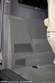 奔驰商务车后备箱特写