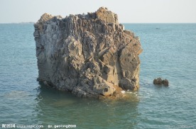 海边礁石
