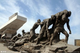 唐山地震纪念雕塑