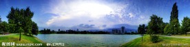 公园湖泊全景