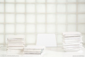 办公桌上的书本