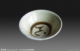 白釉褐彩碗