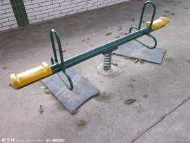 跷跷板