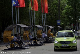 奔驰小排量轿车