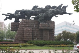 八匹马