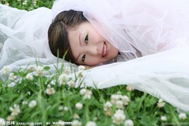 美女婚纱
