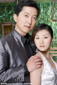 亮丽婚纱