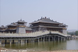 水中城