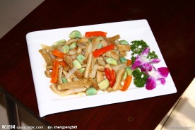 腊八蒜炒牛肚