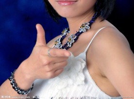 宝石项链首饰美女模特