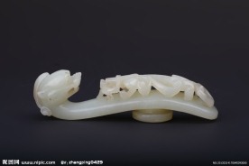玉器 白玉龙勾