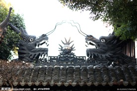 双龙戏珠