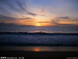 巴厘岛的夕阳海滩