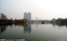 大明湖风光