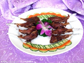 美极鸭下巴